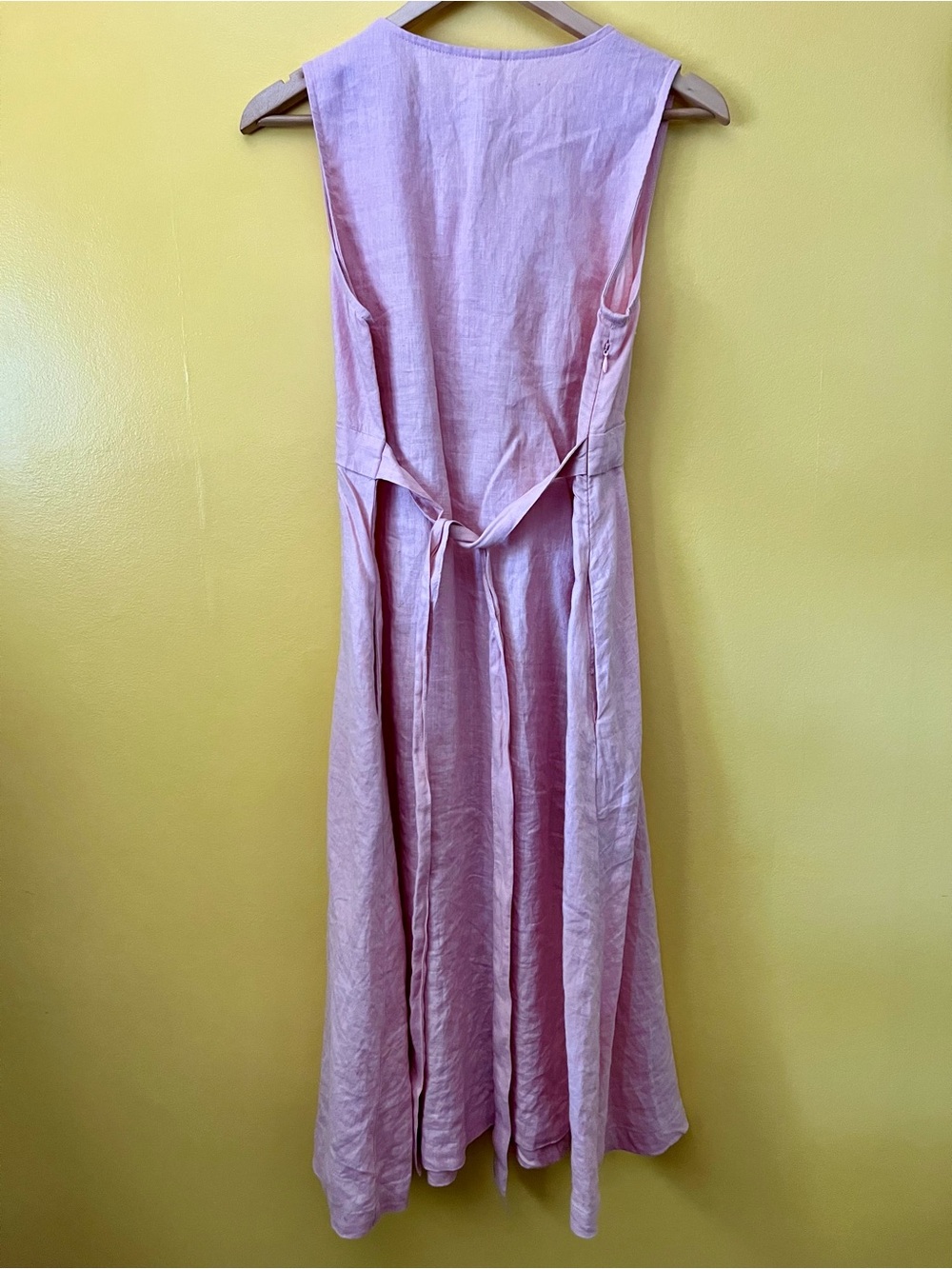 Grae Cove Linen Sleeveless Pink V-Neck Midi Dress with Button Waist - Picture 2 of 3